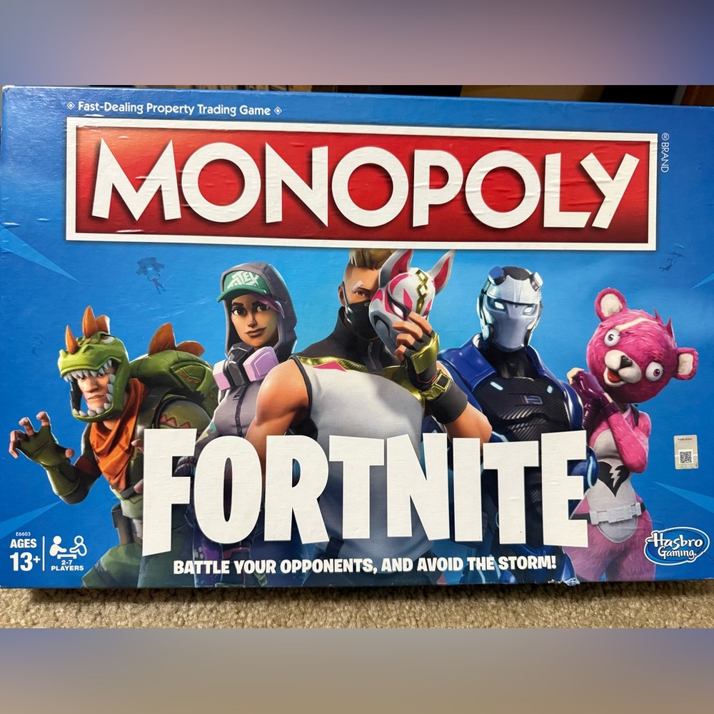 NEW Fortnite Monopoly Board Game Limited Edition Unused Open/All Pieces Sealed - Picture 3 of 4